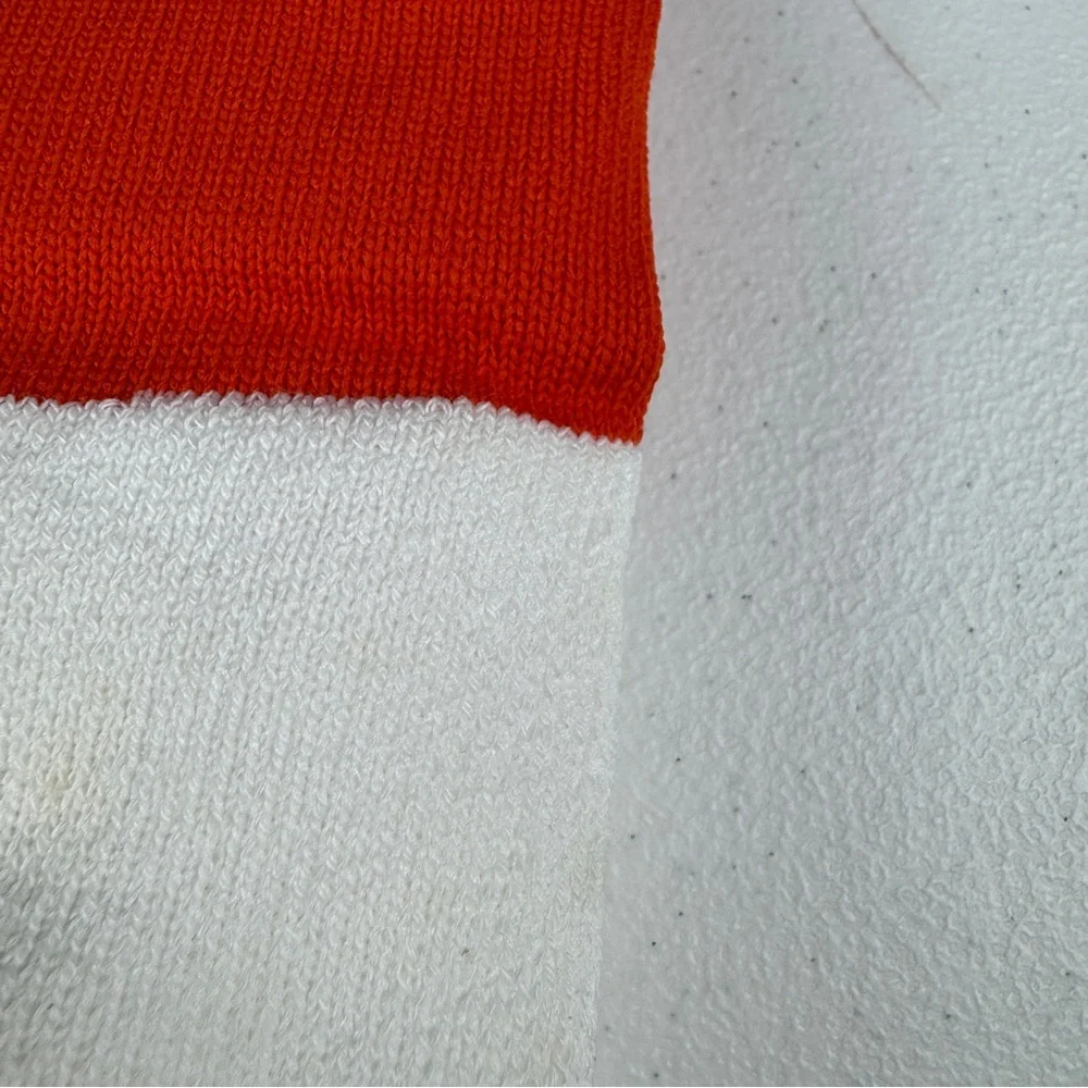 Tck white orange
